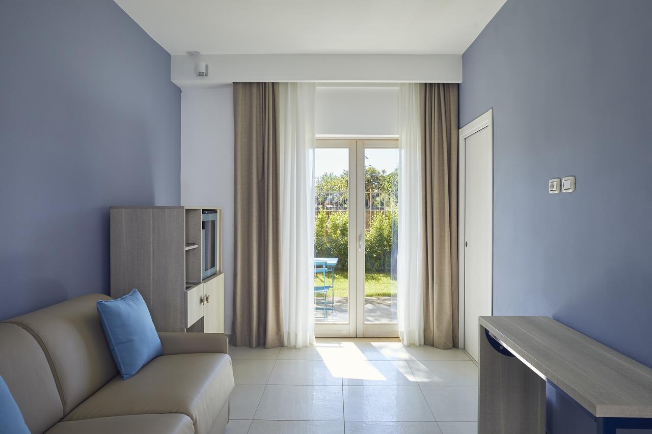 ホテル Tui Blue Tropea サンタ・ドメーニカ 部屋 写真